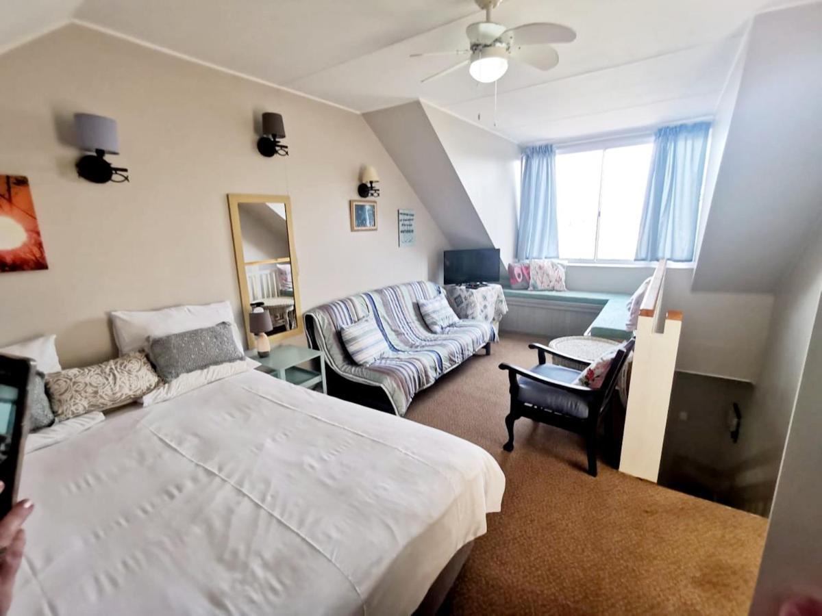 The Coelacanth Guest House And Beach Thyme Self Catering Kiddʼs Beach Extérieur photo
