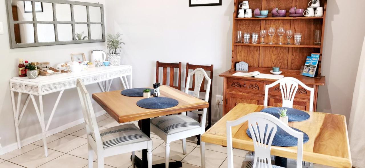 The Coelacanth Guest House And Beach Thyme Self Catering Kiddʼs Beach Extérieur photo