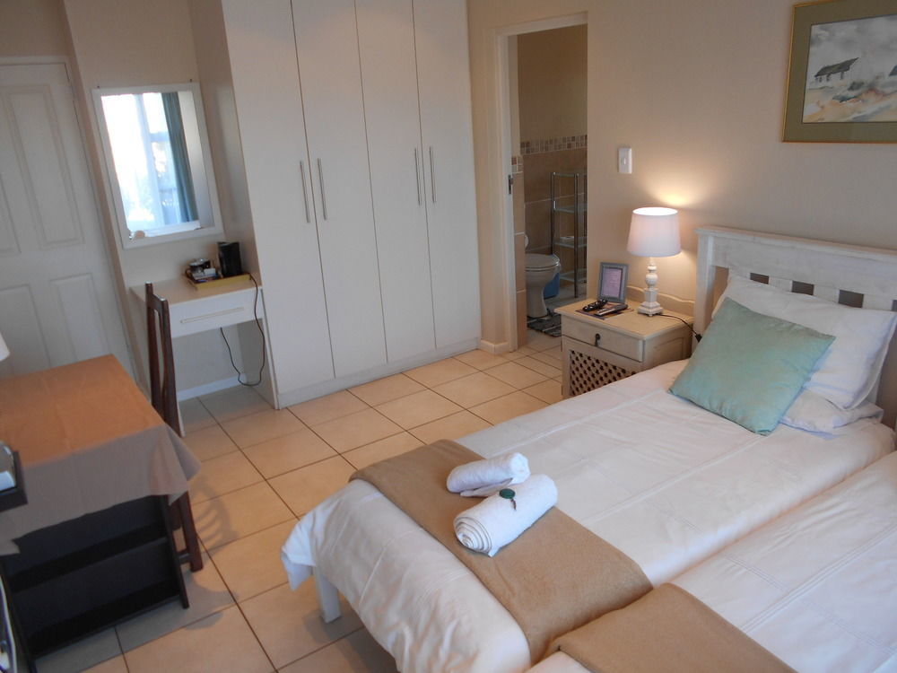 The Coelacanth Guest House And Beach Thyme Self Catering Kiddʼs Beach Extérieur photo